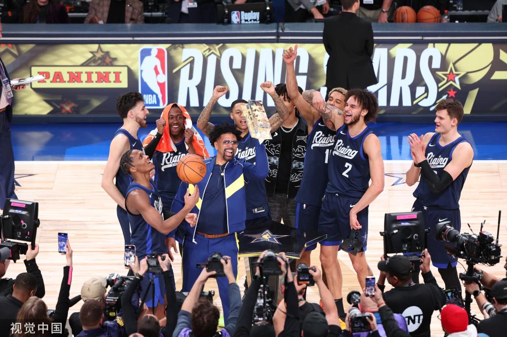 教练组在赛 教练组在赛