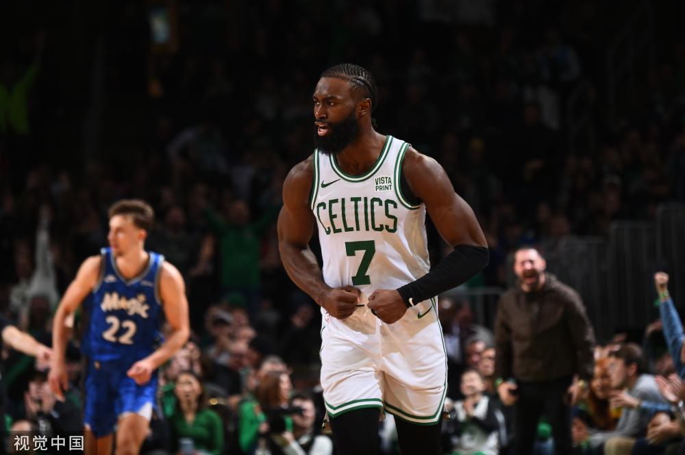 与阿迪达斯 与阿迪达斯